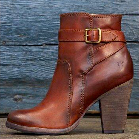 Frye Pattie Cognac Leather Belt Cute Ankle Booties - Picture 7 of 16